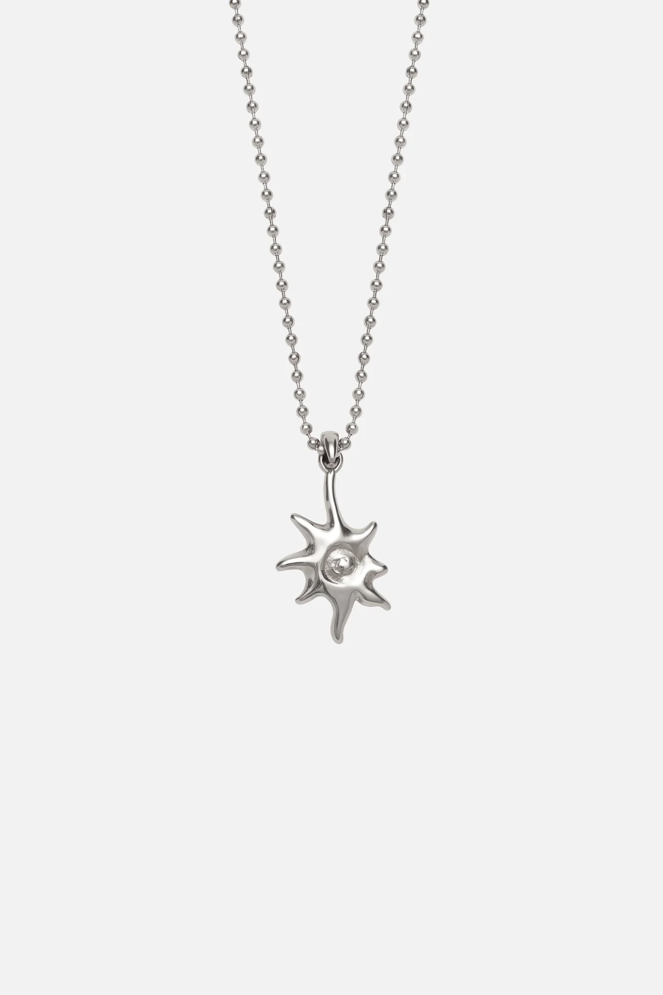 ARA NECKLACE