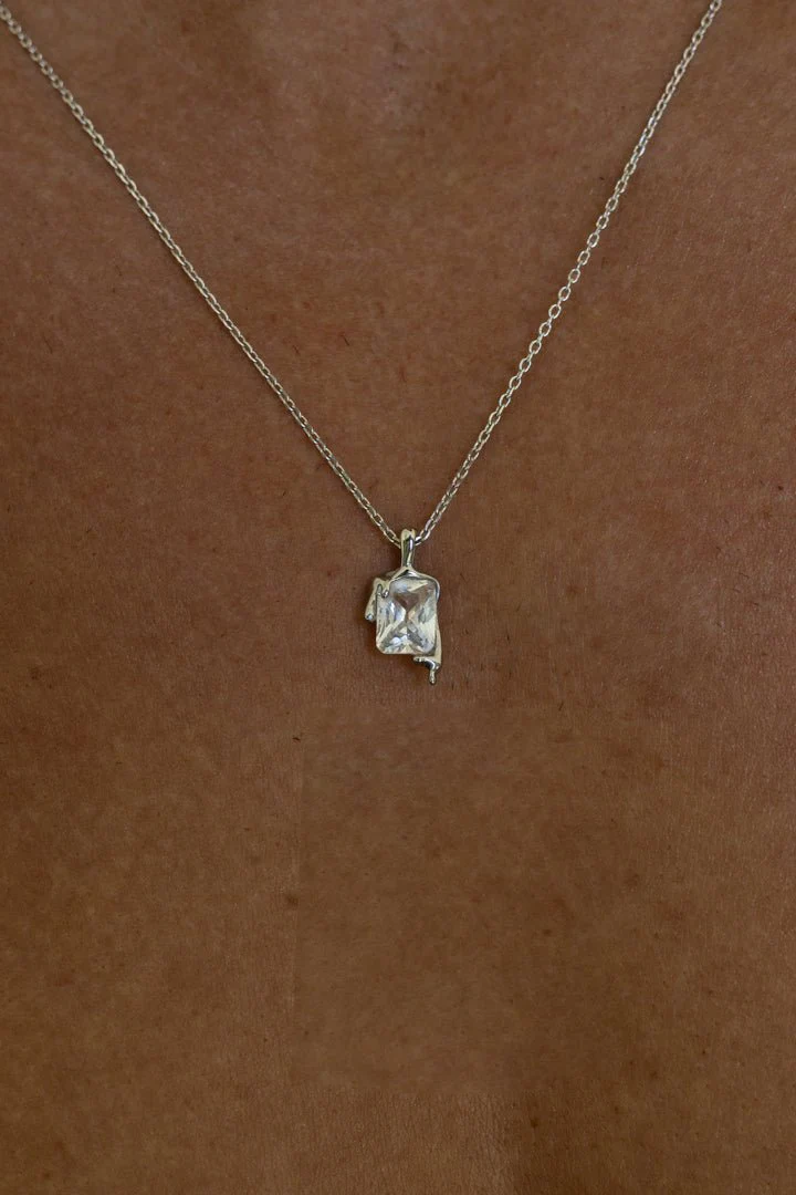 ARDE NECKLACE - Image 6