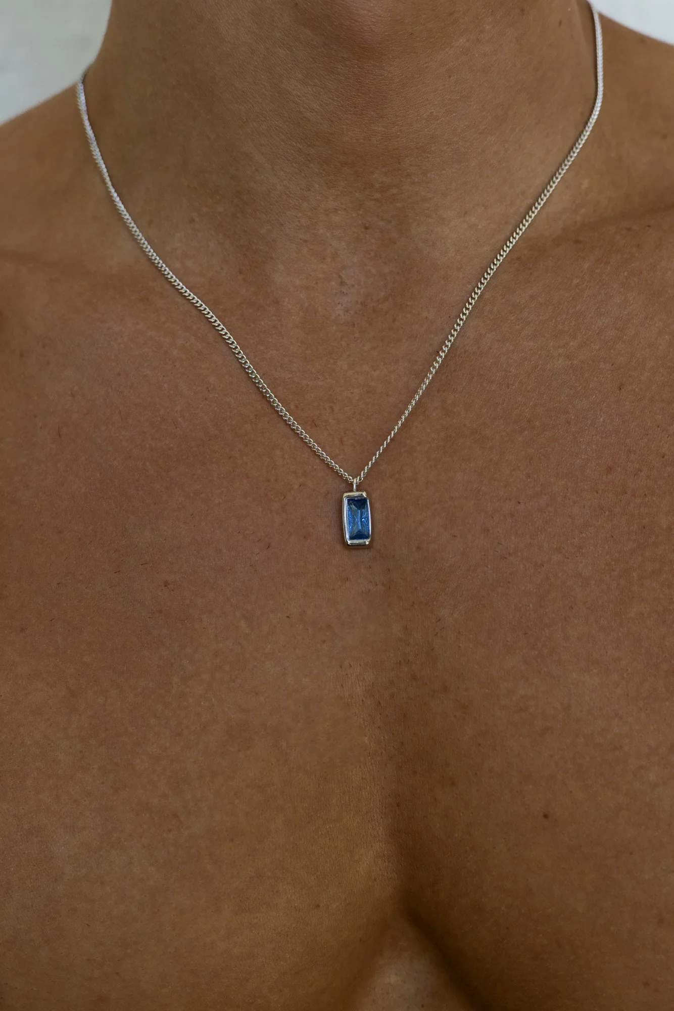 ATLAS NECKLACE - Image 4