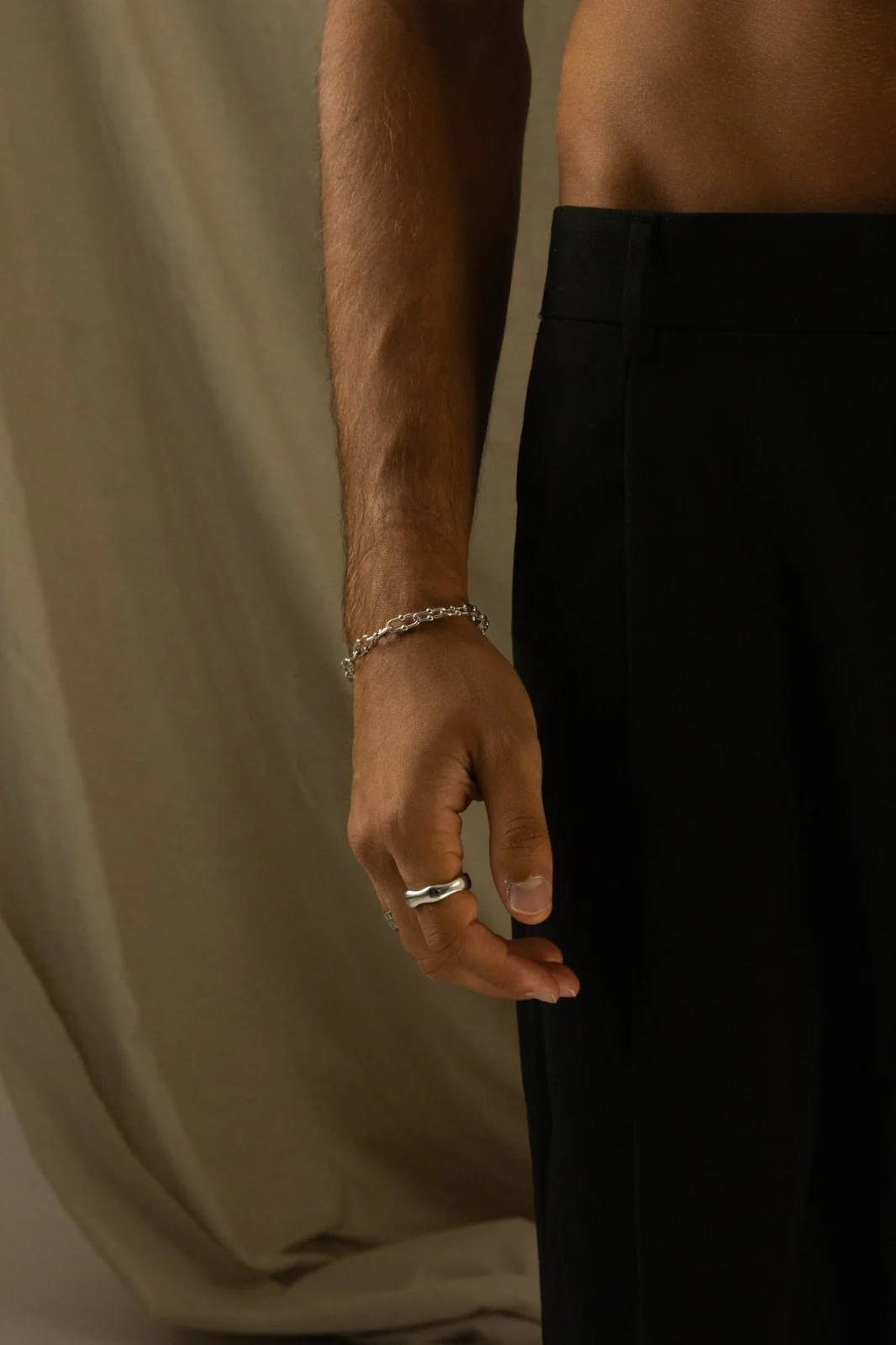 ESSENCE 7MM BRACELET - Image 4