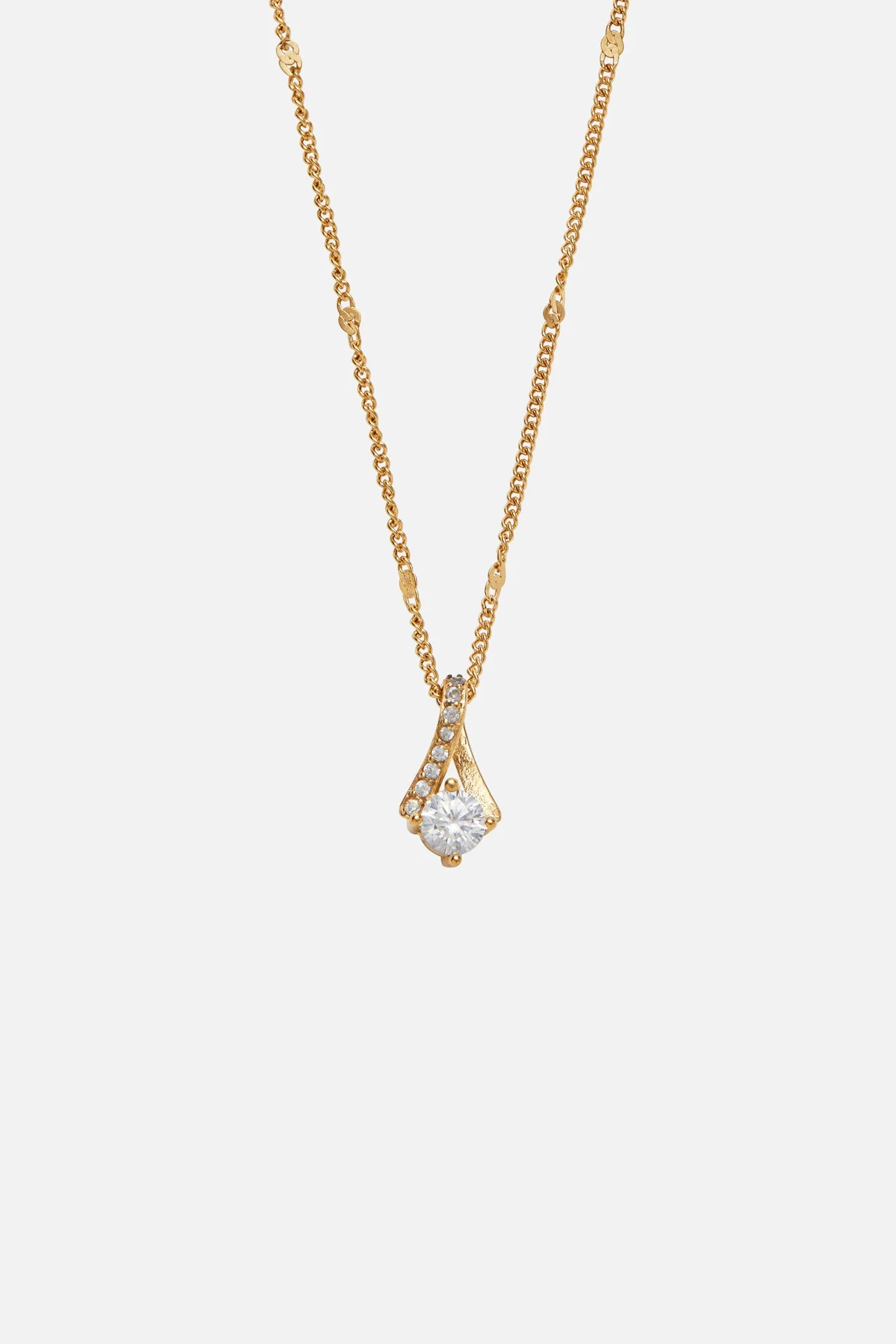 GARDENIA NECKLACE