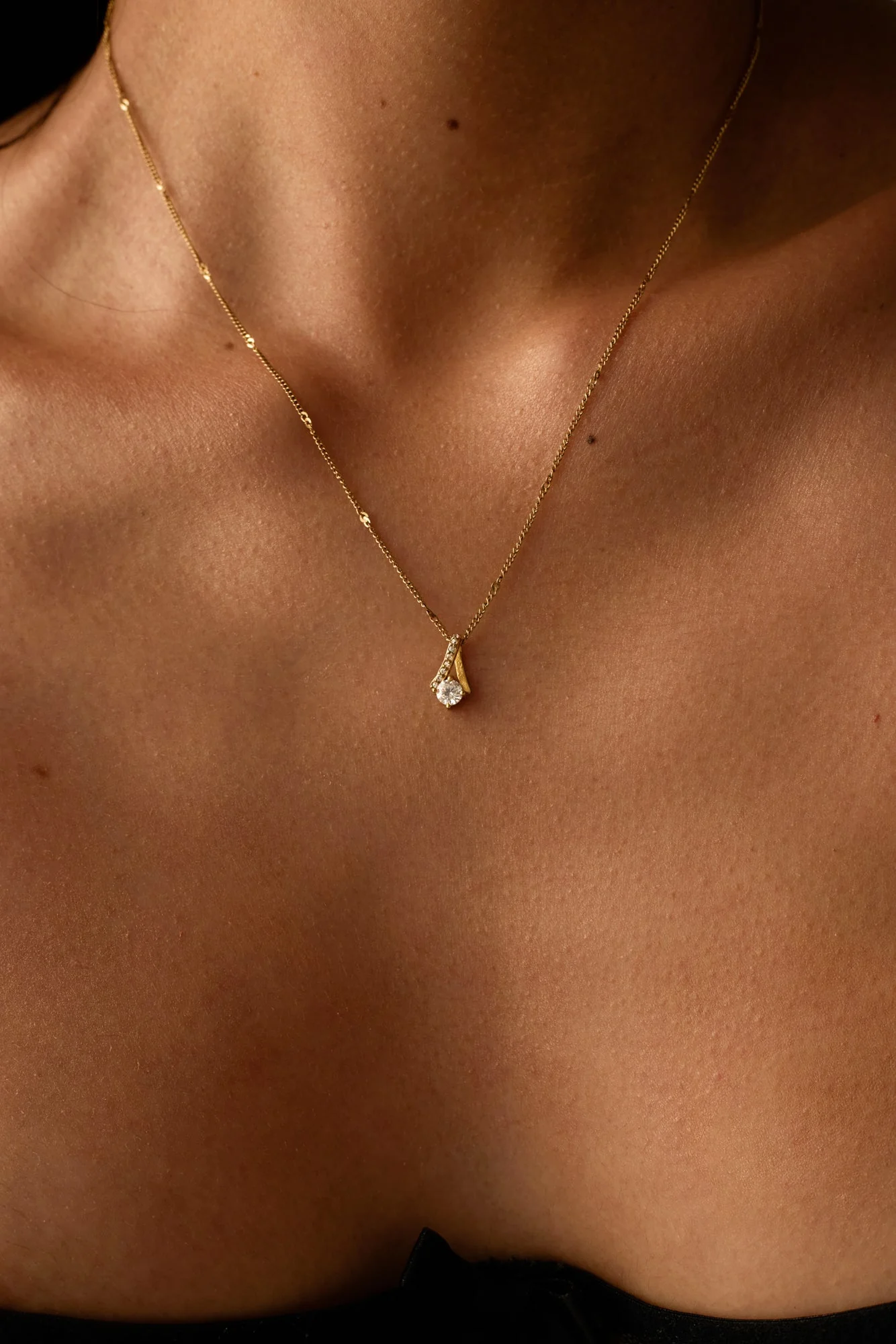 GARDENIA NECKLACE - Image 6