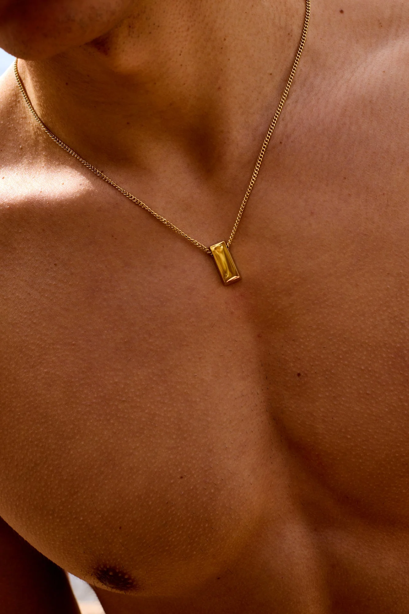 GOLD BAR NECKLACE - Image 2