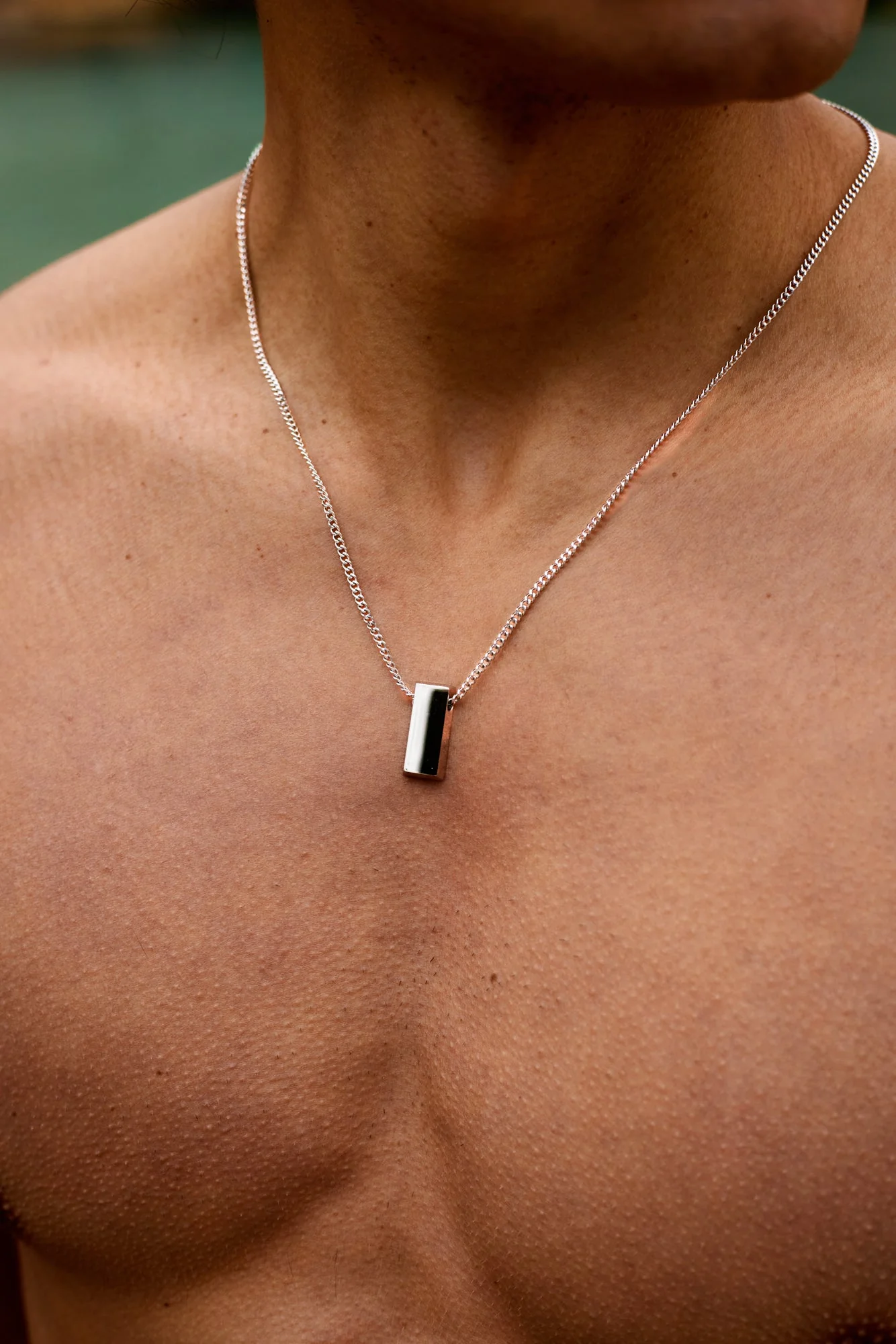 GOLD BAR NECKLACE - Image 2