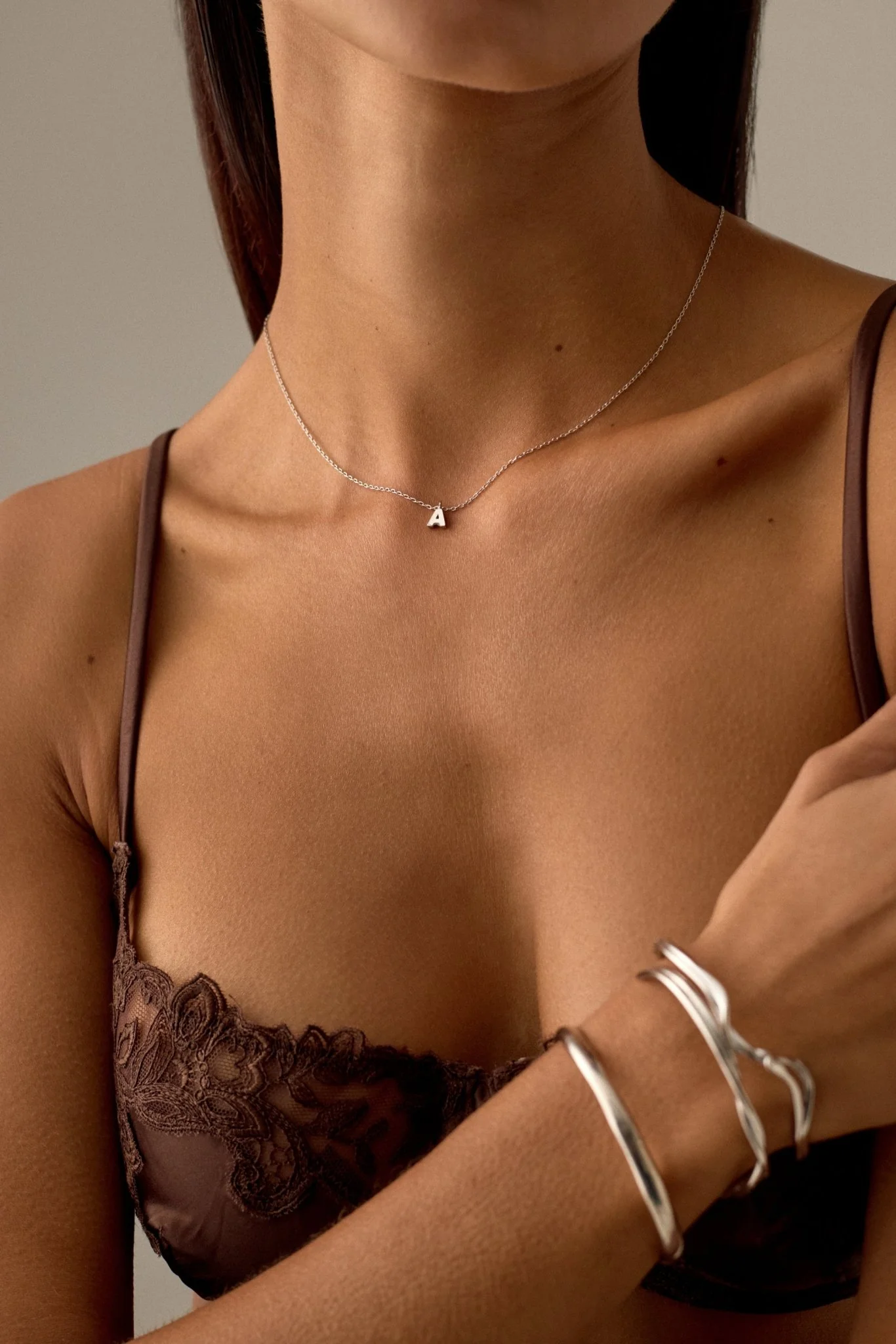 LETTER POLISHED NECKLACE (A-Z) - Image 6