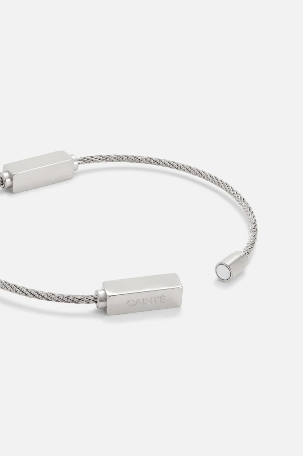 MAGNET CABLE BRACELET POLISHED - Image 5