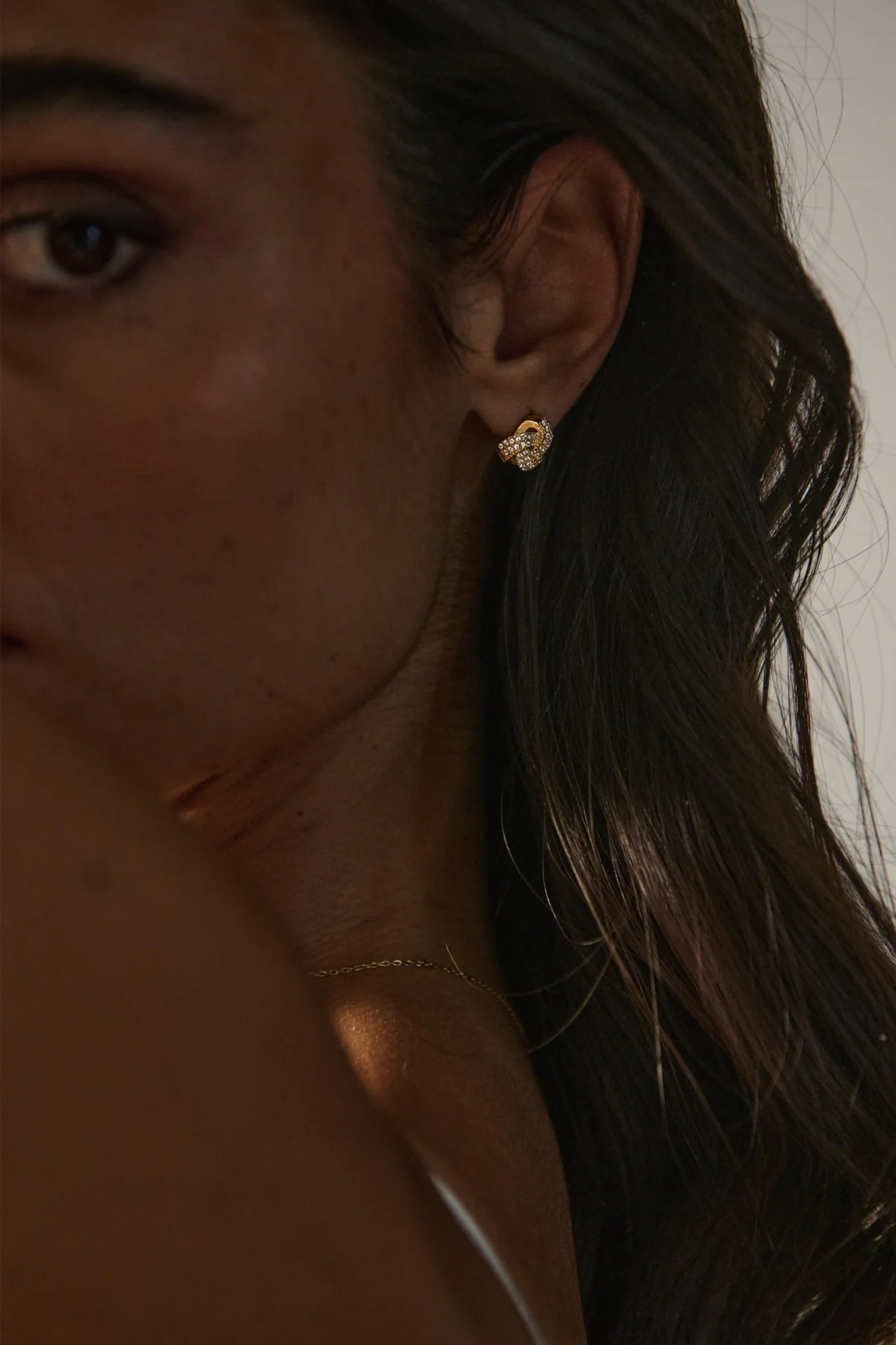 ELESTE EARRINGS - Image 4