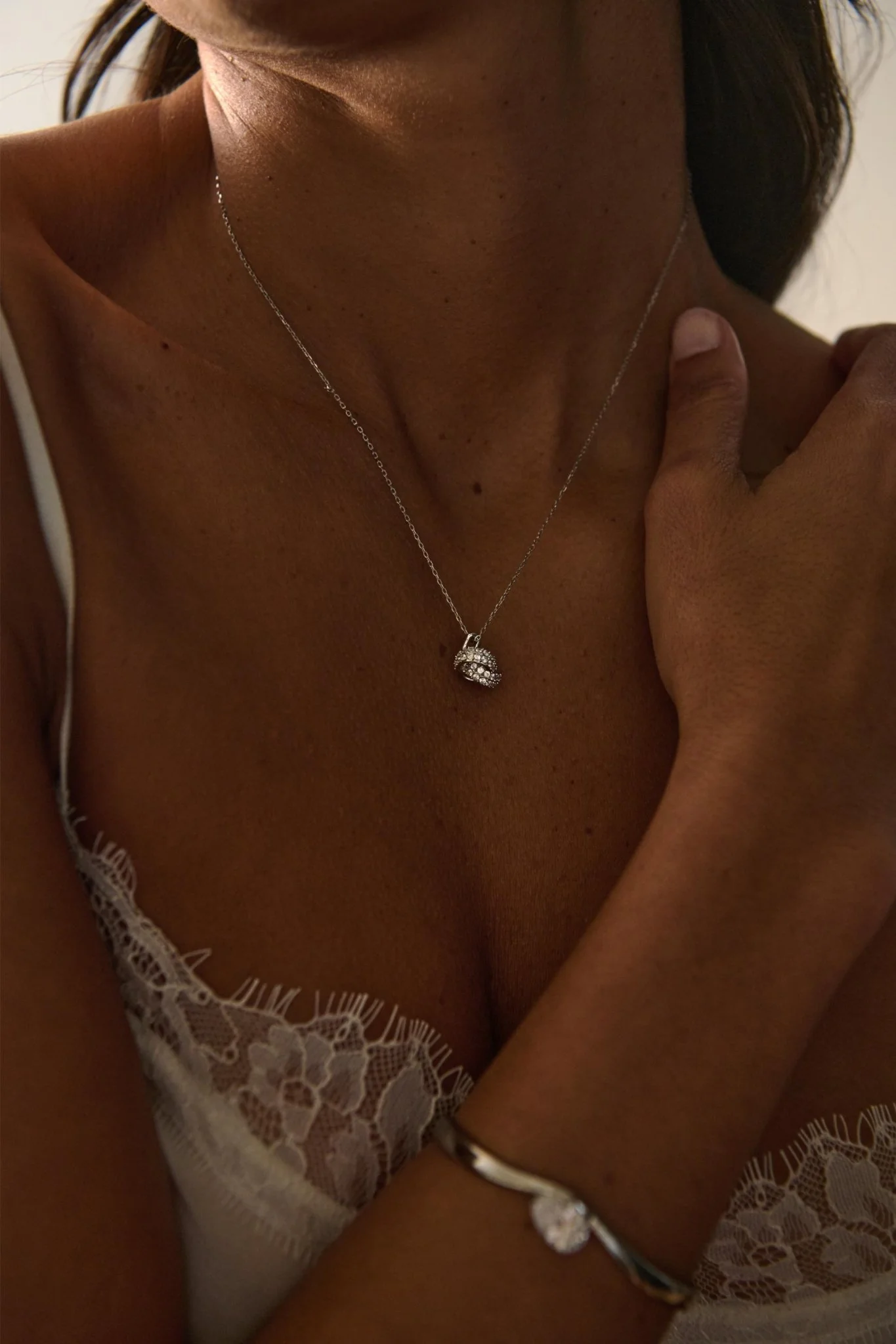 VAINE NECKLACE - Image 4