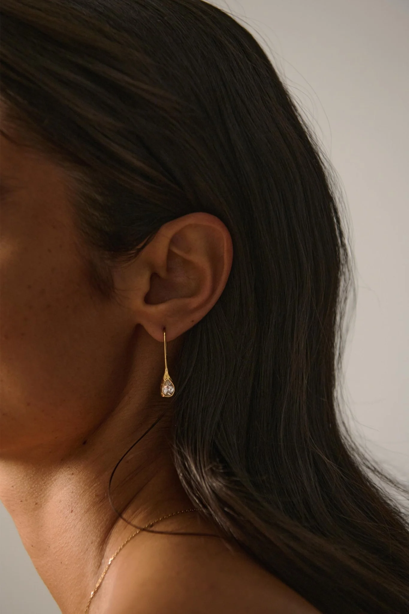 VELVET EARRINGS - Image 4