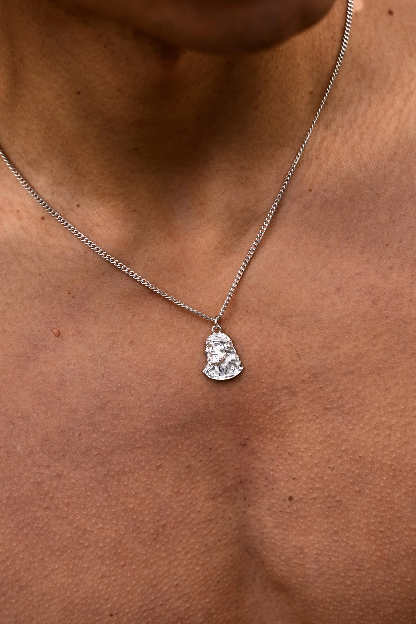 SAINT NECKLACE - Image 6