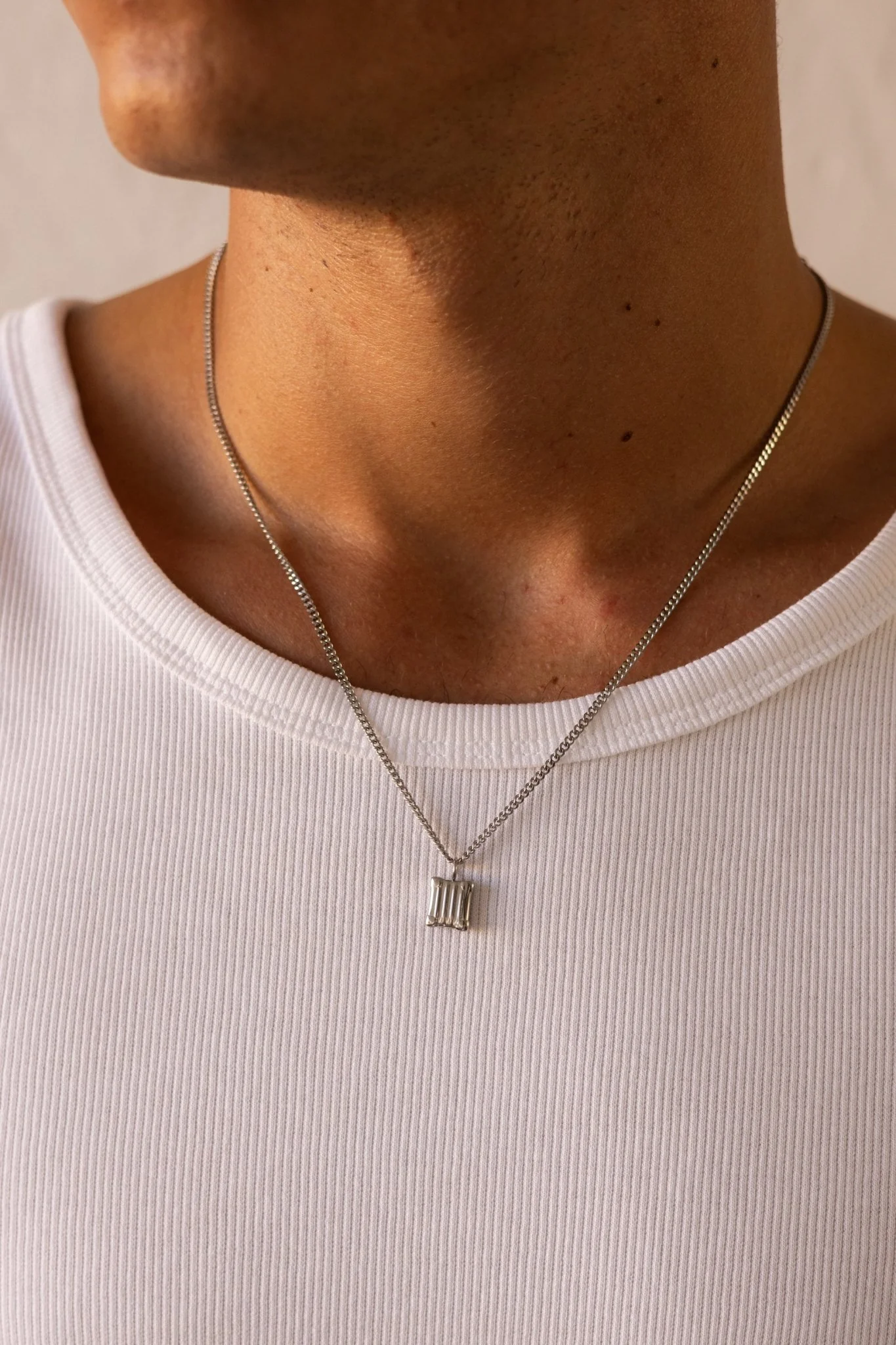 VELAR NECKLACE - Image 6
