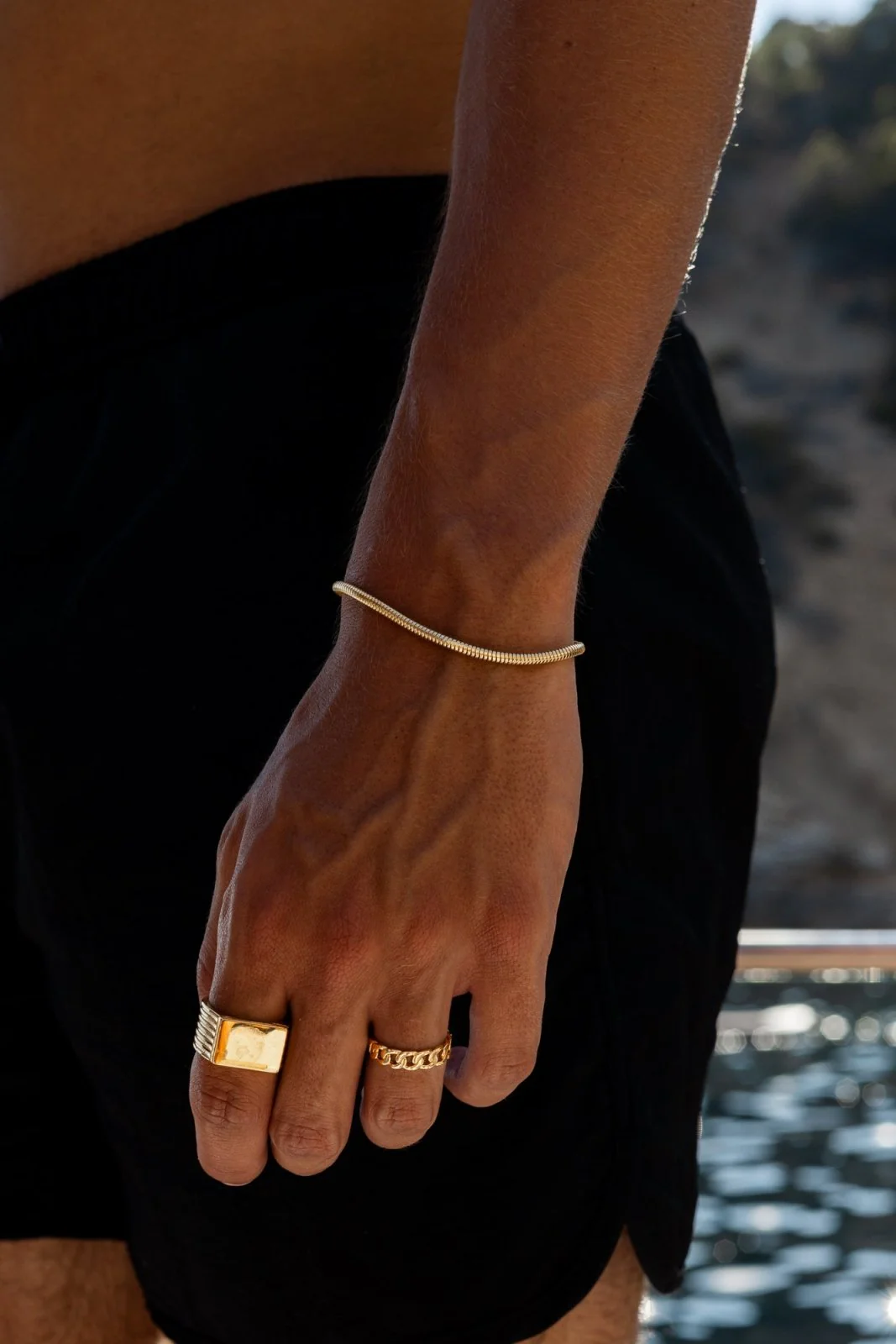 YNEZ RING - Image 4